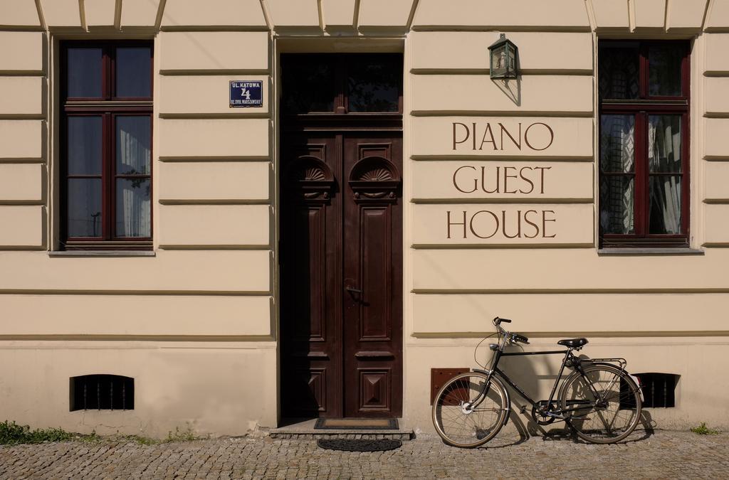 Piano Guest House Kraków Eksteriør billede